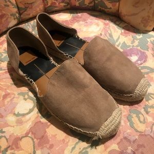 Dolce Vita tan suede espadrilles - barely worn